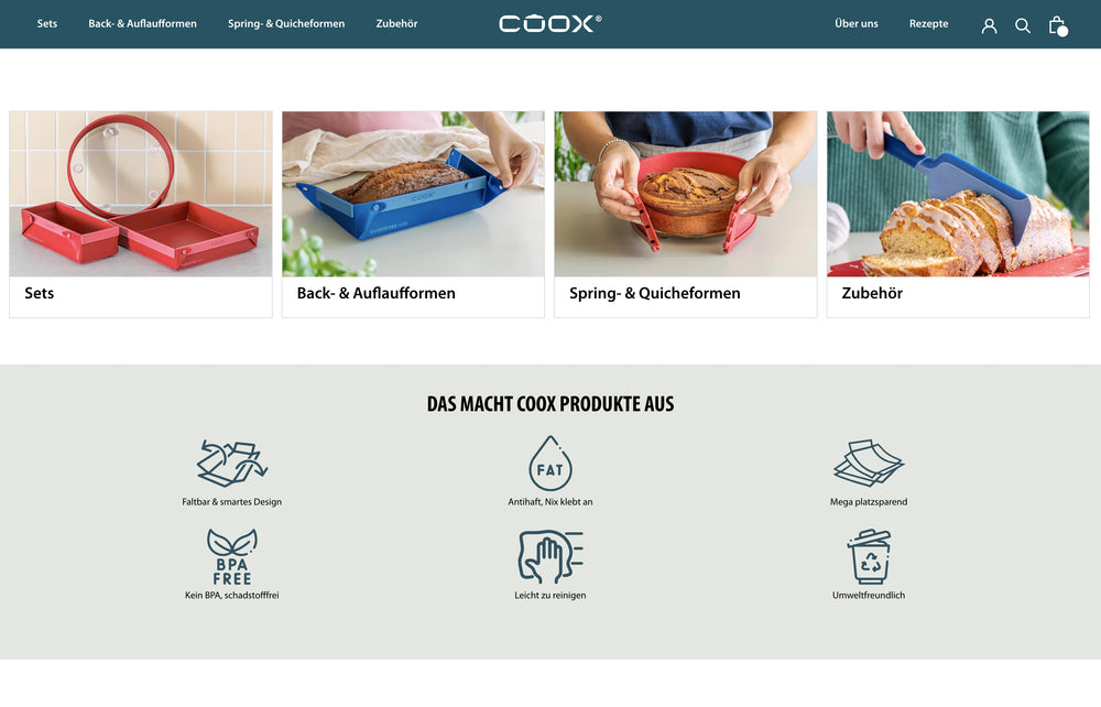 Bilder mit roten und blauen Backformen sowie Händen, die mit Teig arbeiten.