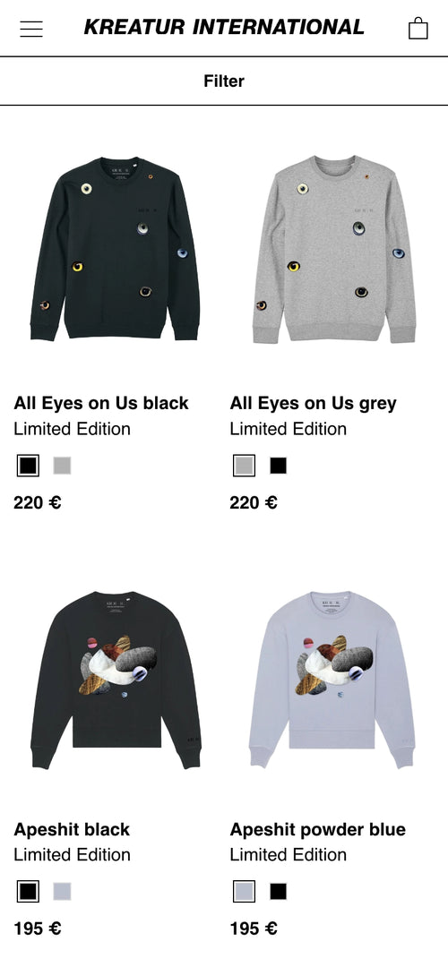 Pullover in Schwarz, Grau und Blau mit grafischen Mustern und Preisen darunter.