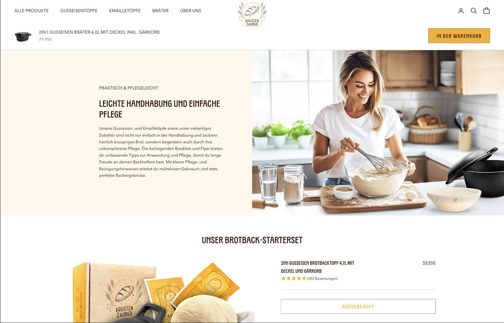 Frau in heller Küche knetet Brotteig, umgeben von Mehlsack und Backformen.