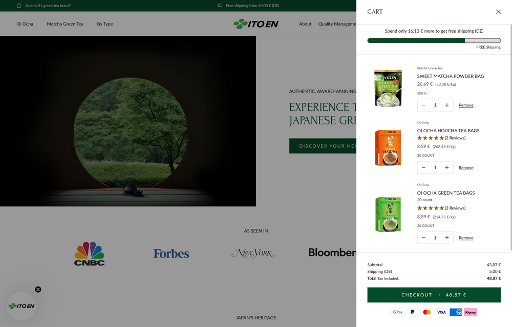 Warenkorb mit Matcha-Produkten und Gesamtbetrag auf der rechten Seite der Webseite.